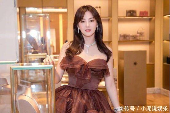  无奈|网传蓝盈莹要退赛了看似被逼无奈，实则是占了大便宜