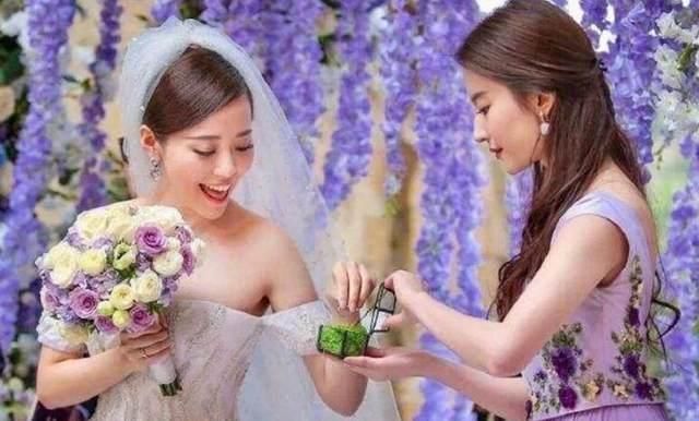 离开|妹妹订婚宴上，她未来婆婆的一个举动，父亲却耷拉着脸先行离开