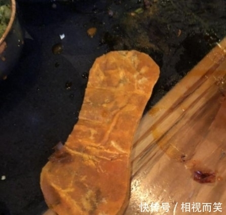 卫生护垫|女子海底捞吃出卫生巾,只是...好巧她在我家也吃出卫生巾