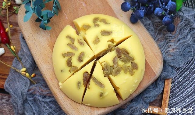 食材|不用烤箱和打蛋器,4种食材搅一起上锅蒸,做零失败不上火蒸蛋糕