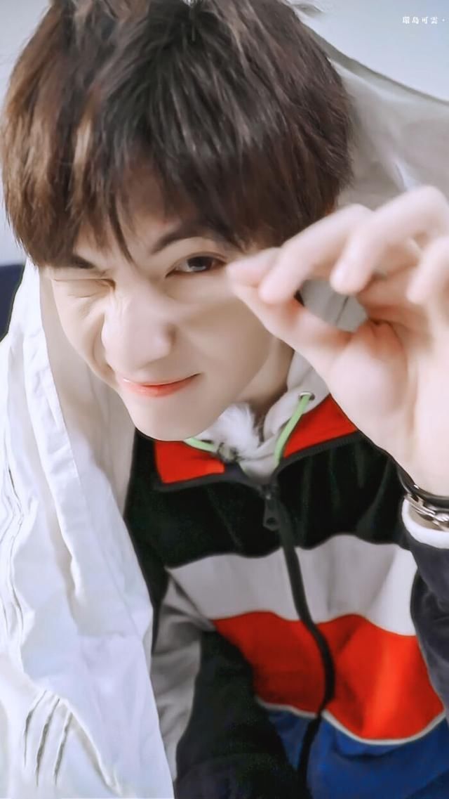  颜值|实力强劲的新兴男团R1SE，高颜值花美男让人眼前一亮