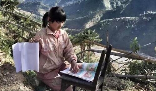 城市|变形记最美农村女孩:被富豪认作干女儿和城市哥哥同住,现状如何