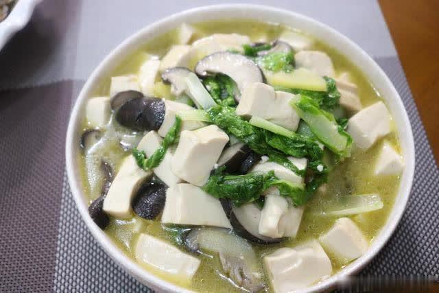 家常|一家三口的晚餐，家常美味，简单温馨，满满的幸福感！