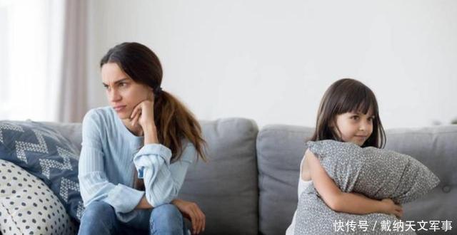 鼓起|女孩逛完超市，“肚子”鼓起被怀疑偷东西，店员检查后忍不住流泪