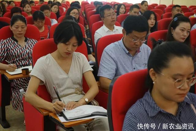 上交社保|“千万别自己去交社保，不然亏大了”，个人缴费有什么弊端？