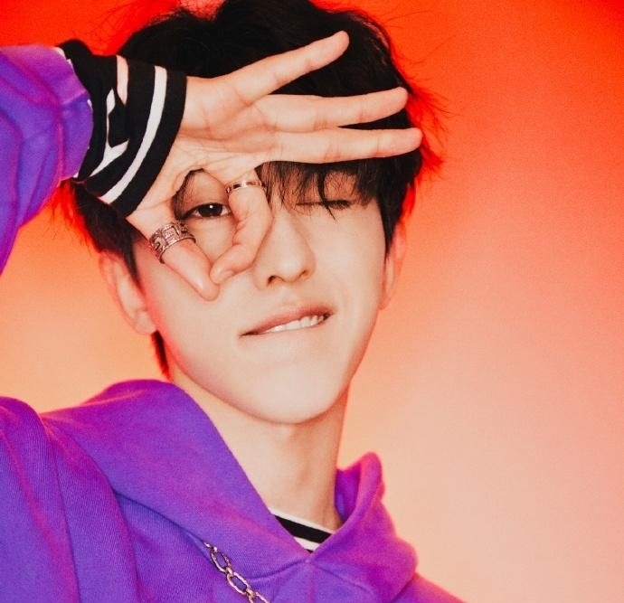 竟然|竟然连自己的《情人》都忘!蔡徐坤是个名副其实的憨憨!