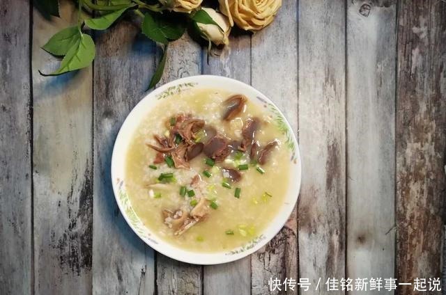 父亲|鸭仔粥,一只鸭子在人类饭桌上,最后的呈现