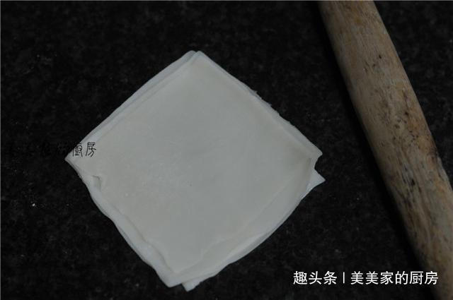 肉卷|还没出锅,孩子又忍不住偷吃!外焦里嫩比肉卷还香,着实吃不厌!