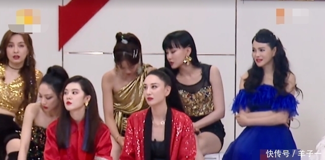  做法|《乘风破浪》孟佳选队友，蓝盈莹玩手机逃避，吴昕张含韵做法圈粉