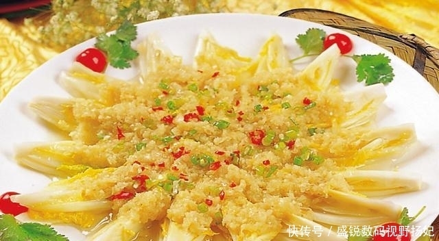 试试|娃娃菜怎么做好吃?试试蒜蓉粉丝娃娃菜吧,味道鲜美,越吃越香