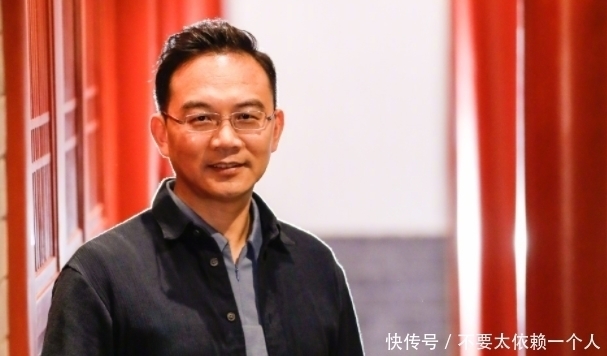 碗饭|又一央视主持人离开,为何主持人不爱吃央视这碗饭呢