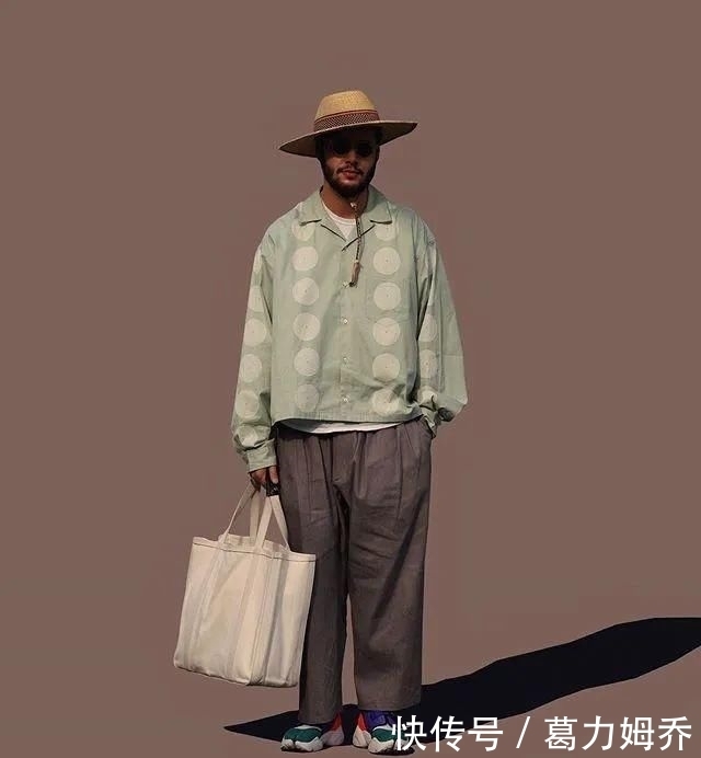 衣服|不会拍照的设计师不是一个好模特