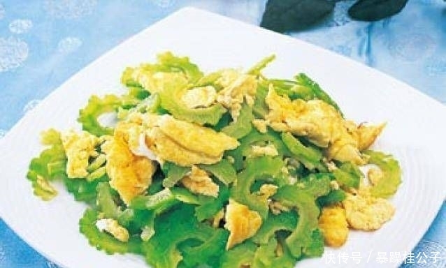  色拉油|夏天，我经常吃苦瓜。让我们看看下面三道菜你最喜欢哪一道