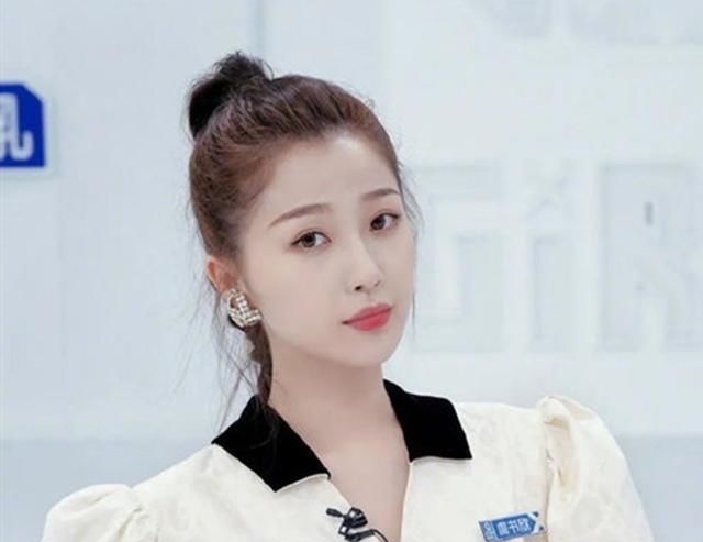  加油|《青你2》决赛虞书欣第二，王耀庆为其加油：享受过程，拥抱结果