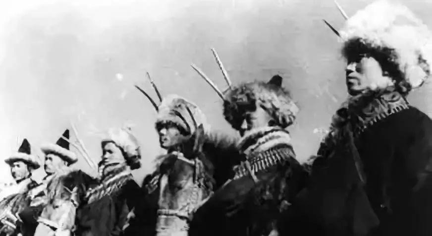 骑兵|马家军的骑兵到底有多强悍？干掉1个马家军要搭上10个解放军战士