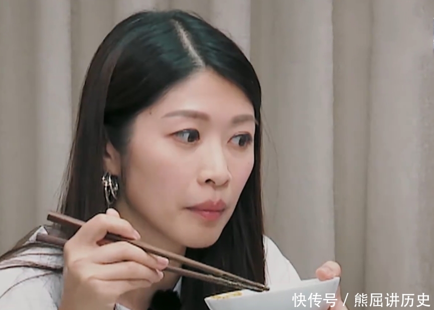 陈若仪|陈若仪和林志颖的弟媳做饭,婆婆却挑毛病,弟媳的表情厉害了