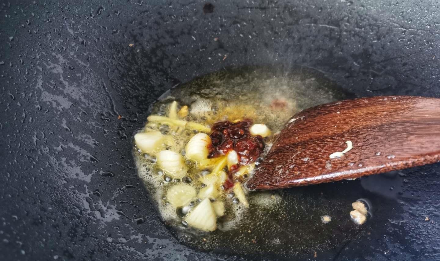  香嫩|鸡蛋豆腐新吃法，咸鲜香嫩的下饭菜，老人吃了养生，孩子吃了健脑