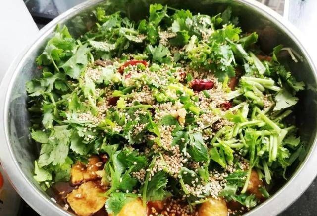  在家|毛血旺在家做的，这是一道真正的菜，全家都可以吃！