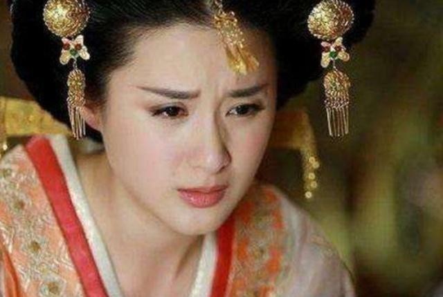 孩子|公主上道观祈福，看到一道姑身上玉佩后，大声喊道：参见皇嫂！