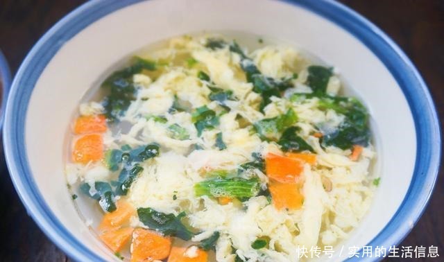 倒入|一家三口的晚餐,3道1汤,虽然素了点,好吃下饭,家里的味道