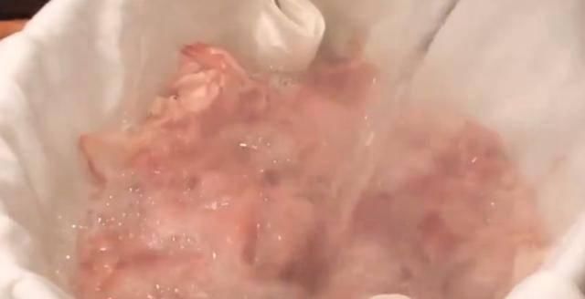 独特|日本人现场处理“海螺”,做法很独特,味道美味还很香