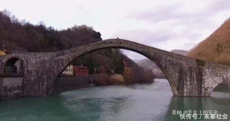 魔鬼的呼吸|全球最危险的冰淇淋,必须成年才能吃,取冰淇淋都怕被伤到皮肤