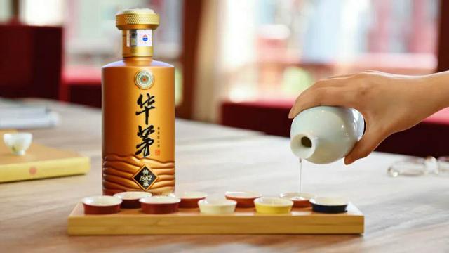 喜欢|中国主流白酒的八大分类,看看你喜欢的白酒是什么等级!