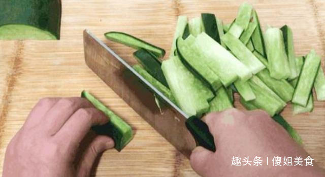  萝卜|饭店腌萝卜技巧，学会如此做，当天就能吃，简单脆爽，越吃越想吃