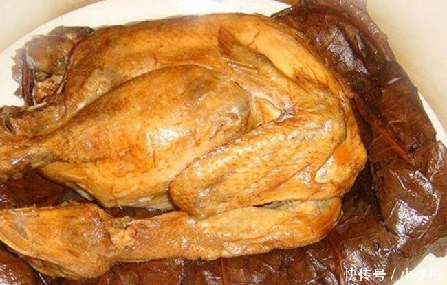 小时|妹子街边卖这个, 每个30元, 路人见了抢着买, 5小时全部卖光