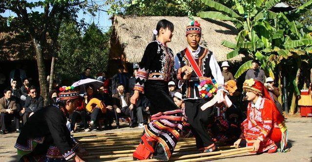 初二|这里的人过年，出嫁姑娘初二回娘家有一禁忌！