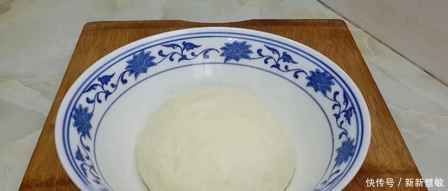 烫面|以后面粉就这样做,不发面不烫面,比鸡蛋饼好吃,个个香脆鼓大泡