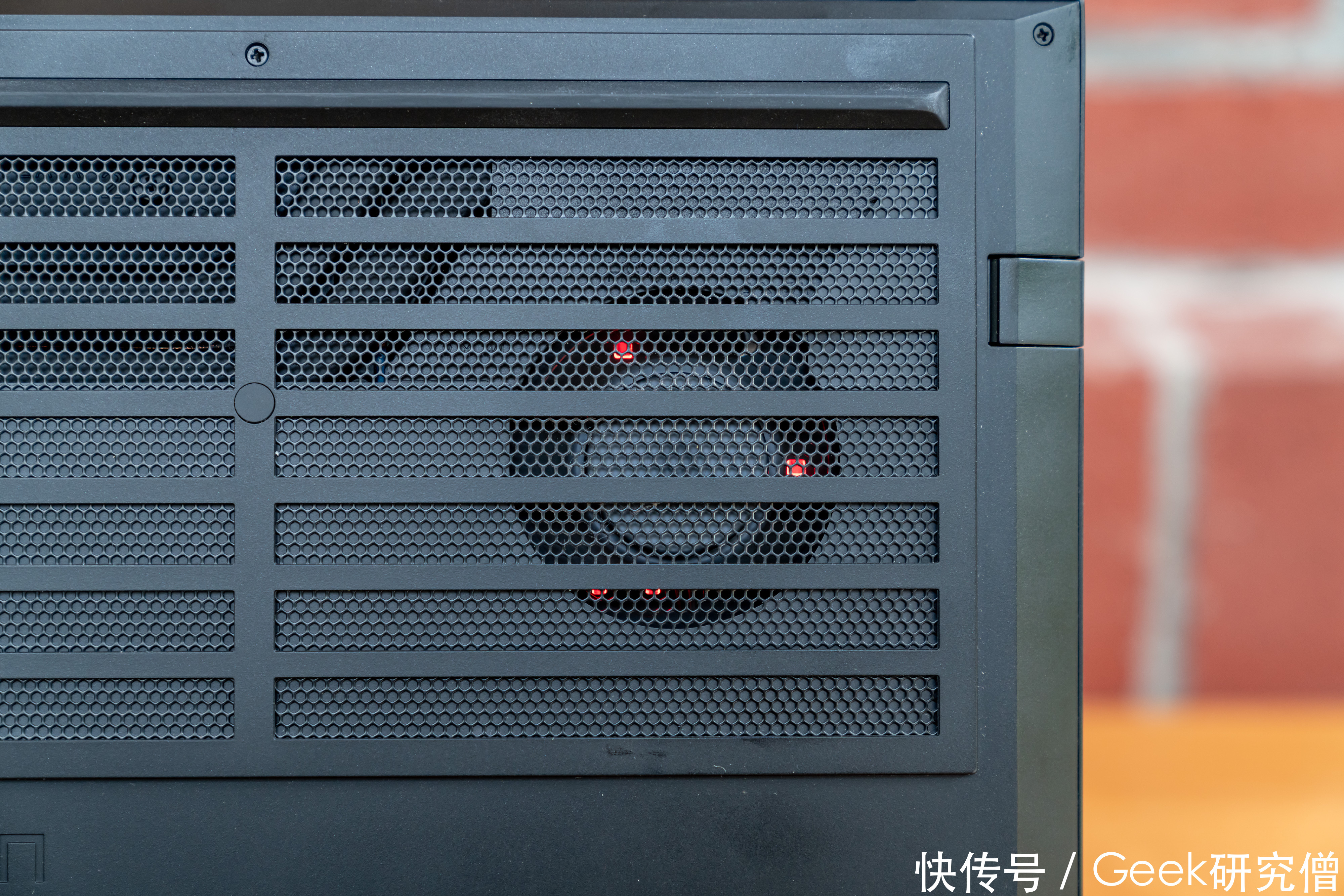 精灵|办公/影音/游戏全能跨界,惠普OMEN暗影精灵6游戏本深度解读