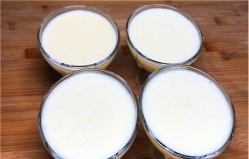 实用|才发现,剥玉米这么简单,剪刀一转全散开,两分钟剥一大盆,实用