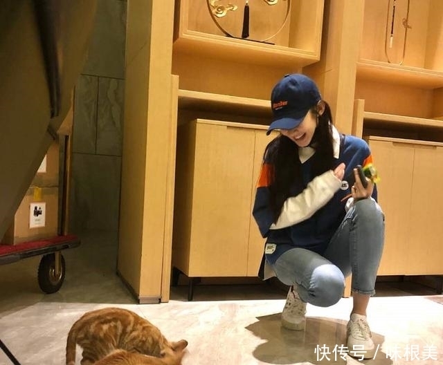 安慰|张艺凡第七名出道,希林娜依高暖心安慰队友,林君怡满眼不可置信