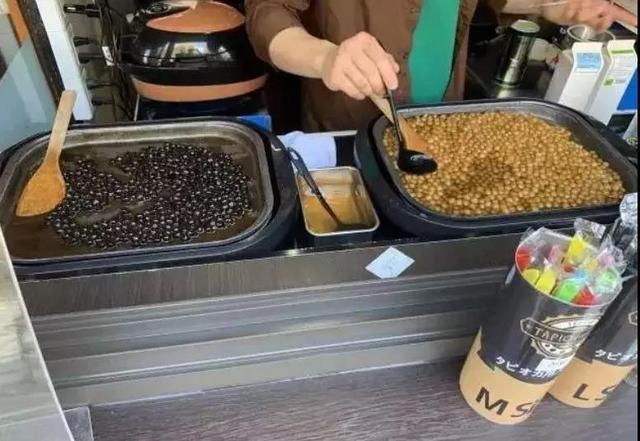 大街|排队6小时,加价买不到!在中国烂大街的产品,为何火遍日本