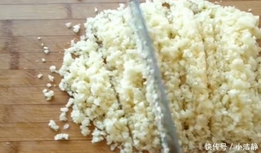 不用|茄子新做法，一次5斤不够吃，不用一滴油，开胃又下饭！