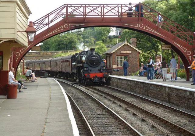  哈利|70万人打出9分，尖叫和眼泪都为它准备好了