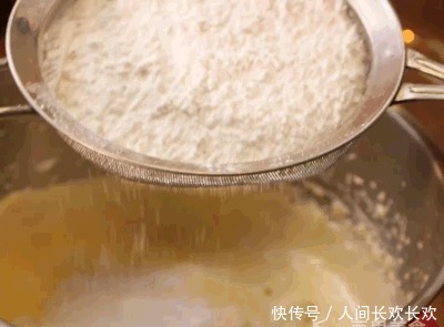 买到|排队1小时才买到的经典粑粑糕，成本不到4块，比普通蛋糕更糯！