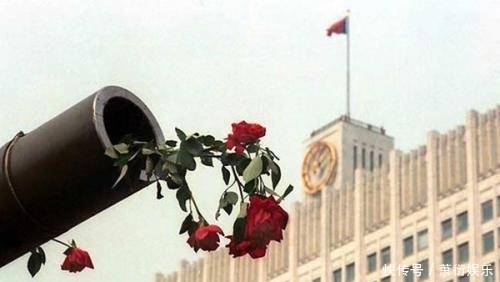 小时|大国之殇:叶利钦7小时终结苏联生命,戈尔巴乔夫5分钟提个人事