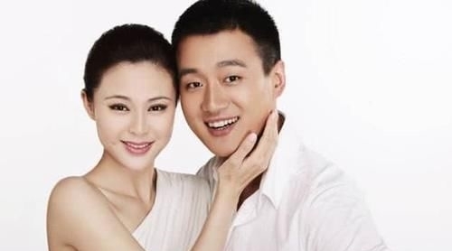 生三娃|刚出名就娶了恩师？8年生三娃低调20年，互相成就的婚姻有多好