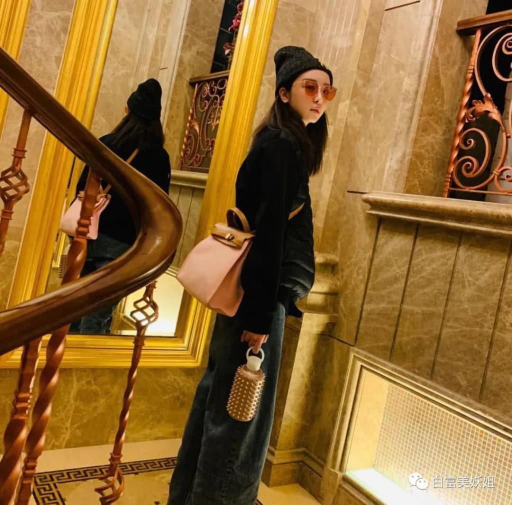 别嘲|别嘲她踩虞书欣上位了这位才是京圈真公主好吗