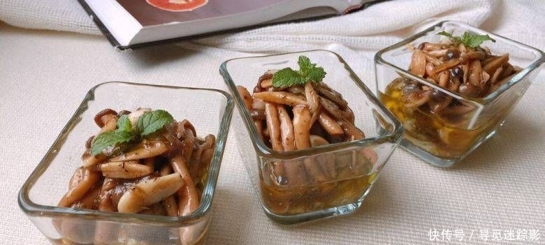 酸爽可口|我怎么能吃油浸蟹味菇拌烤茄子