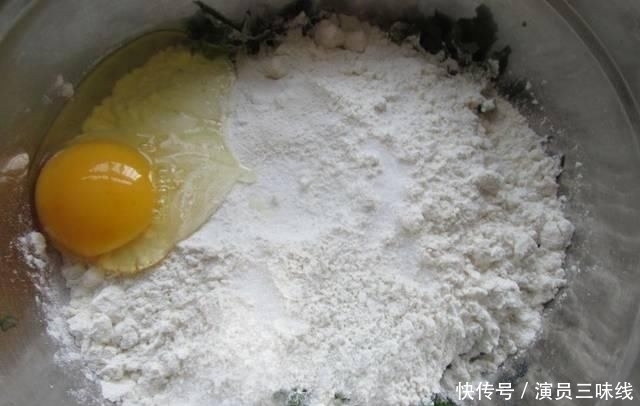 天天|早餐饼这样做,手不沾面2分钟烙一张,柔软又好吃,天天吃也不腻