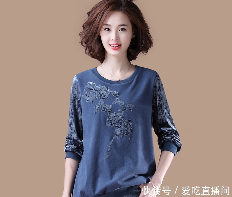 毛衣|刚入秋,别着急买毛衣!新款卫衣未上先火,洋气减龄买它错不了