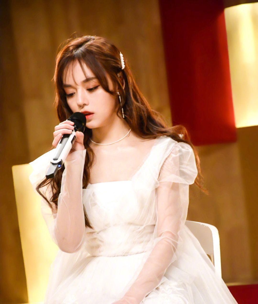 华晨|华晨宇、周深、米希亚形成分水岭,《歌手》舞台逐渐开始划分档次