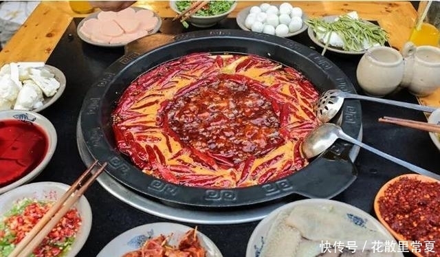 当代|卖出300亿!当代年轻人的首选原来是它,一家特产店已经月赚70万