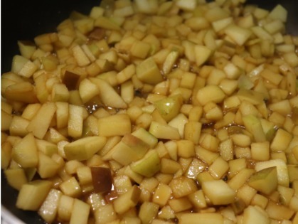 孩子|苹果加入2个鸡蛋,学会这样做比肉还香,孩子三天两头点名要做