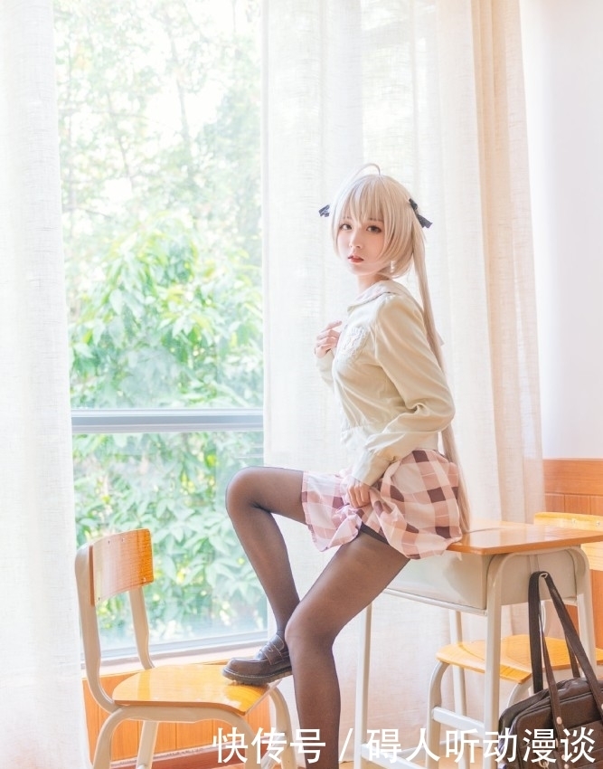 想起|你的“好妹妹”已上线,黑袜搭配学院JK,我又想起了那年的天空