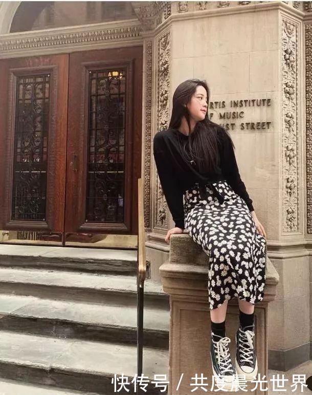 底色|碎花裙怎么挑不俗气