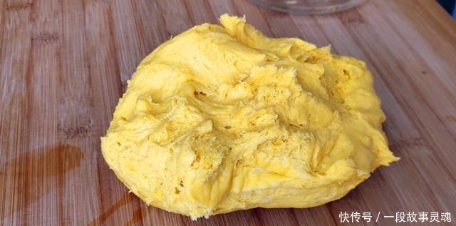 南瓜|南瓜不一样的吃法,香甜暄软,没有添加剂,比买的面包都受欢迎